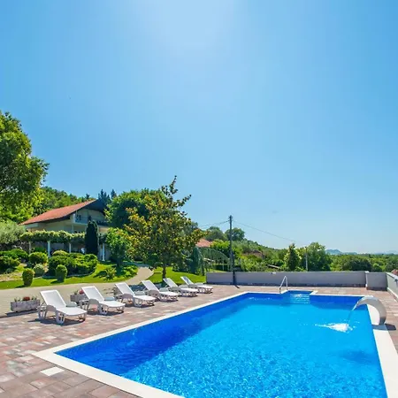 Villa Ellie *
