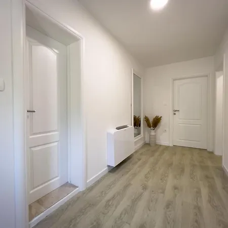 Ellie Vila Ljubuški